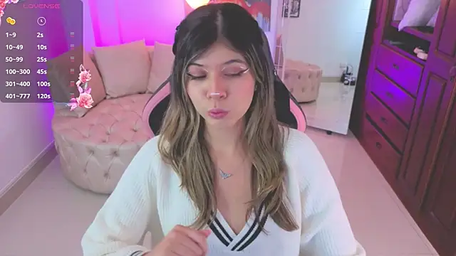 NATAASHA    online show from 11-17-25, 03:12