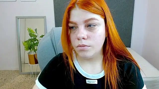 lucie nicolls online show from 12-02-24, 08:22