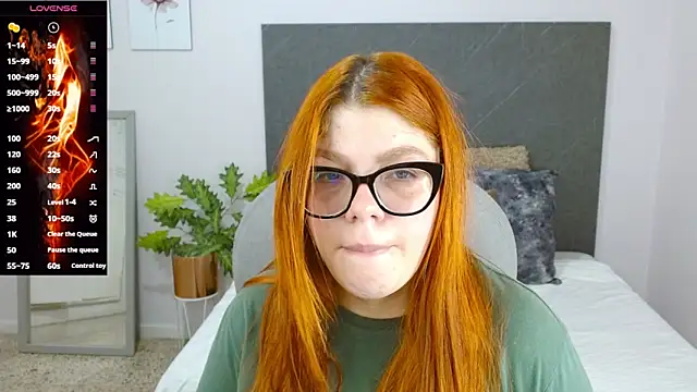 lucie nicolls online show from 01-30-25, 07:48