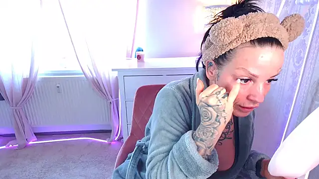 EmilyDiazofficial online show from 02-15-26, 09:08