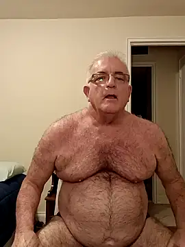 Snapshot of ShoreCock chatting on 12-11-24, 11:41 ShoreCock online show from 12-11-24, 11:41