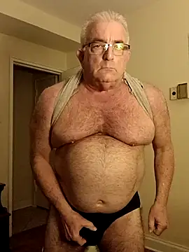 Snapshot of ShoreCock chatting on 03-07-25, 04:35 ShoreCock online show from 03-07-25, 04:35