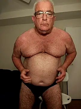 Snapshot of ShoreCock chatting on 10-12-25, 06:34 ShoreCock online show from 10-12-25, 06:34