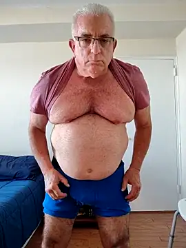 Snapshot of ShoreCock chatting on 10-16-25, 05:58 ShoreCock online show from 10-16-25, 05:58