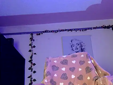Snapshot of slybin_ chatting on 05-05-26, 02:19 slybin online show from 05-05-26, 02:19