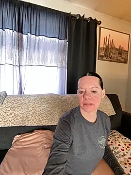 SidneyRaee online show from 01-13-25, 04:19