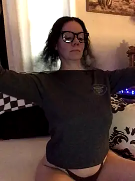 SidneyRaee online show from 12-03-25, 04:16