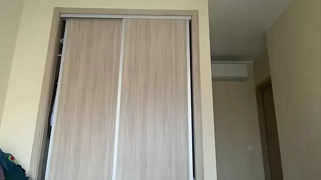 naughtyhollyxxxx online show from 12-15-25, 09:02