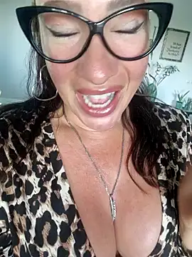 TheGoddessBianca online show from 12-13-24, 08:09