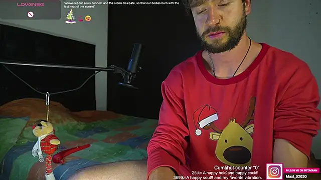 Snapshot of just_maxii chatting on 12-20-24, 01:58 just maxii online show from 12-20-24, 01:58