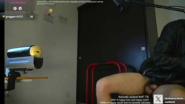 Snapshot of just_maxii chatting on 03-03-25, 12:59 just maxii online show from 03-03-25, 12:59