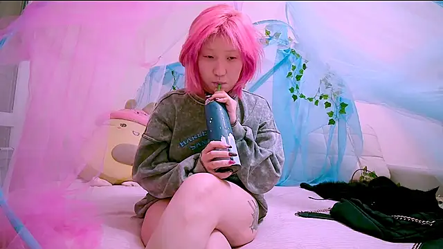 Akemilun online show from 11-08-25, 12:44