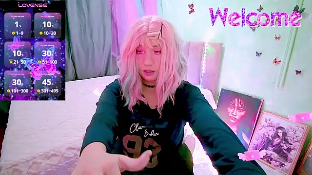 Akemilun online show from 02-15-26, 06:59