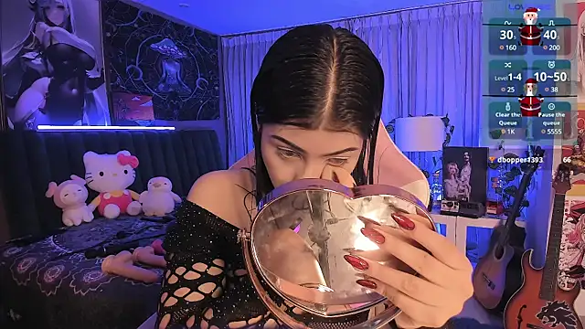 LanaKyutt online show from 12-22-24, 02:17