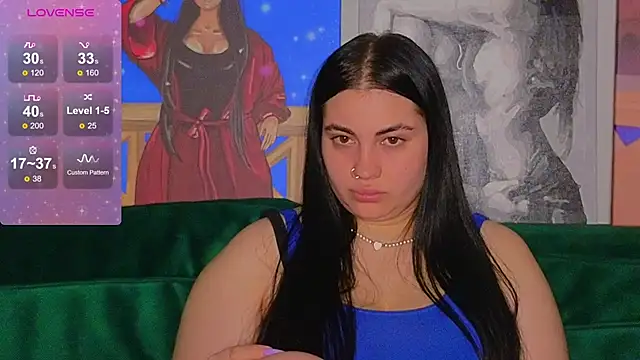 Nikki Kardashian online show from 12-11-24, 11:43