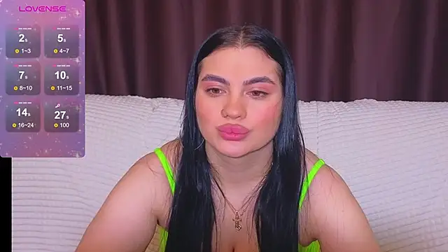 Nikki Kardashian online show from 02-06-25, 11:26