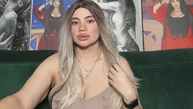 Nikki Kardashian online show from 09-29-25, 08:46