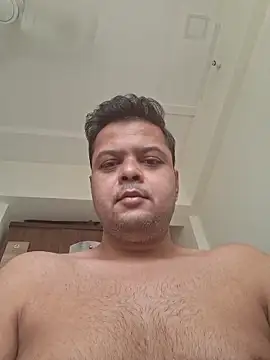 Snapshot of dirtybearr chatting on 01-08-26, 05:21 dirtybearr online show from 01-08-26, 05:21