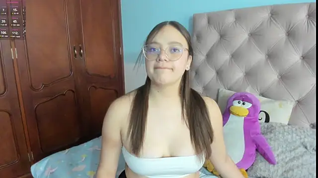 Snapshot of _Sarahh_0 chatting on 01-22-25, 02:14  Sarahh 0 online show from 01-22-25, 02:14