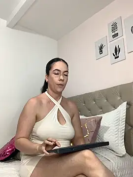 ImAlicee online show from 11-07-25, 10:10