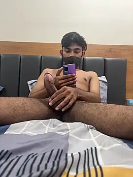 Snapshot of rajapo_1 chatting on 10-01-25, 04:35 rajapo 1 online show from 10-01-25, 04:35