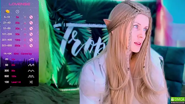 Snapshot of Flash_Summer chatting on 12-08-24, 01:24 Flash Summer online show from 12-08-24, 01:24