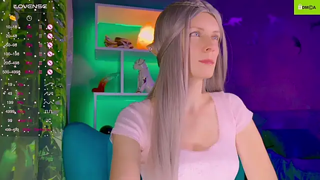 Snapshot of Flash_Summer chatting on 10-20-25, 12:11 Flash Summer online show from 10-20-25, 12:11