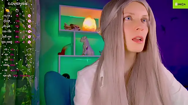 Snapshot of Flash_Summer chatting on 10-30-25, 12:23 Flash Summer online show from 10-30-25, 12:23