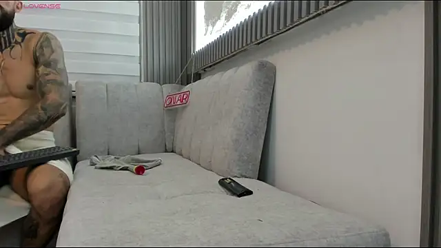 Apolo Bianco  online show from 11-21-25, 06:23