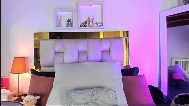 emmy r online show from 11-21-25, 12:15