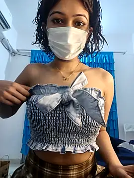 Snapshot of Angel_rani2 chatting on 12-17-25, 03:29 Angel rani2 online show from 12-17-25, 03:29