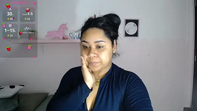 Nahom1  online show from 10-31-25, 12:44