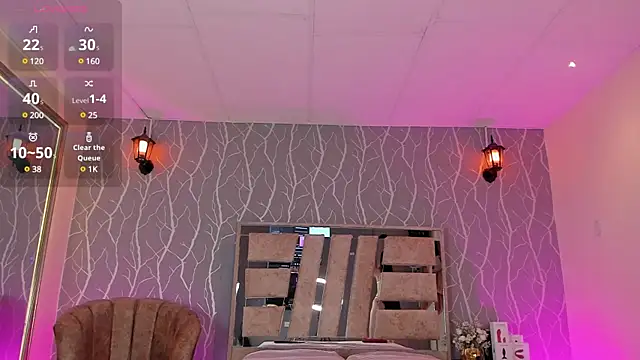 Snapshot of madison_fox1 chatting on 02-04-25, 12:44 madison fox1 online show from 02-04-25, 12:44