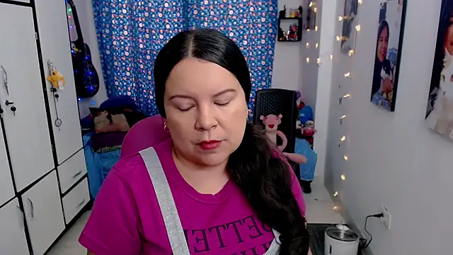 Snapshot of claryssa_ chatting on 09-24-25, 08:01 claryssa online show from 09-24-25, 08:01