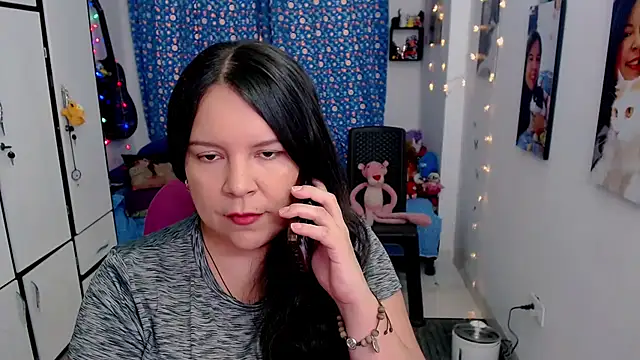 Snapshot of claryssa_ chatting on 09-25-25, 07:17 claryssa online show from 09-25-25, 07:17