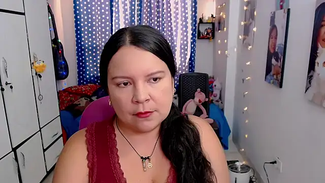 Snapshot of claryssa_ chatting on 11-07-25, 08:09 claryssa online show from 11-07-25, 08:09