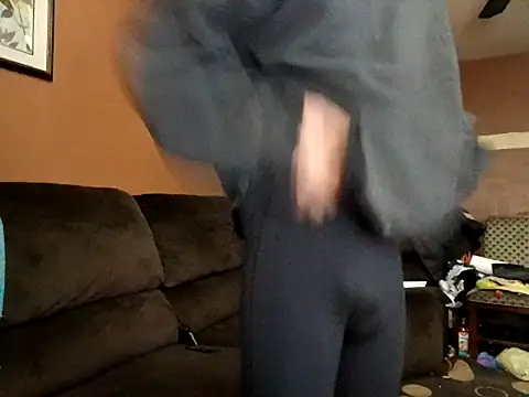 Snapshot of Hugebwc102 chatting on 12-20-24, 10:16 Hugebwc102 online show from 12-20-24, 10:16