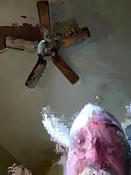 Snapshot of Hugebwc102 chatting on 09-30-25, 07:46 Hugebwc102 online show from 09-30-25, 07:46