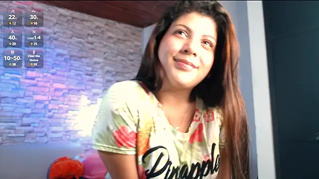 Snapshot of Luci_Amore chatting on 01-08-25, 06:20 Luci Amore online show from 01-08-25, 06:20