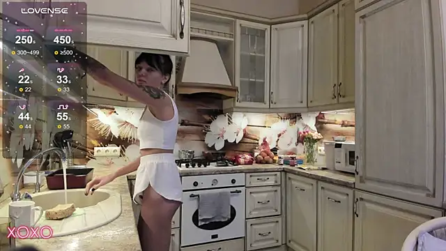 Snapshot of Mariella_Adamss chatting on 03-11-25, 06:30 Mariella Adamss online show from 03-11-25, 06:30