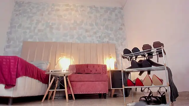 samara smithh online show from 02-07-25, 01:32