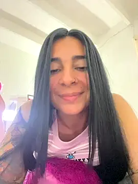 Snapshot of Meganmilk1 chatting on 11-05-25, 03:45 Meganmilk1 online show from 11-05-25, 03:45