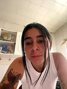 Snapshot of Meganmilk1 chatting on 11-12-25, 03:34 Meganmilk1 online show from 11-12-25, 03:34