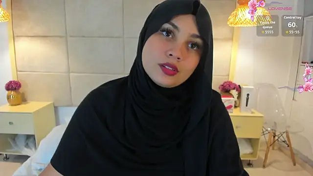 Snapshot of _anjum_ chatting on 09-27-25, 12:10 anjum online show from 09-27-25, 12:10