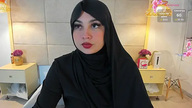 Snapshot of _anjum_ chatting on 10-18-25, 12:17 anjum online show from 10-18-25, 12:17