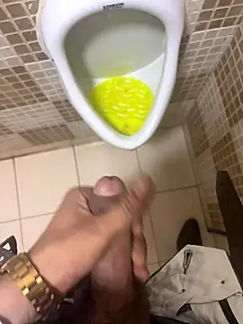 hitlar1026 online show from 11-20-25, 06:35