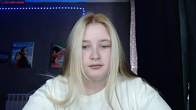 Light Luna online show from 10-19-25, 07:20