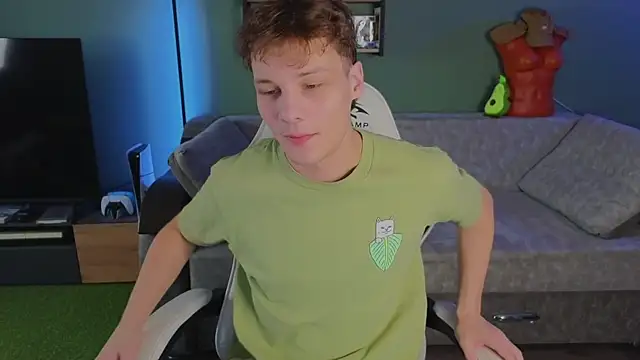 TeddyLiLboy online show from 11-06-25, 09:54