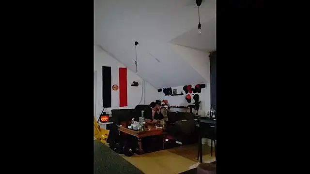 Snapshot of eltoulou chatting on 01-11-25, 10:40 eltoulou online show from 01-11-25, 10:40