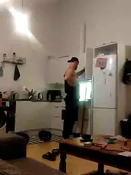 Snapshot of eltoulou chatting on 01-22-25, 08:06 eltoulou online show from 01-22-25, 08:06